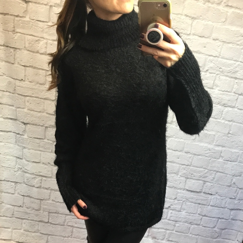 LAST ONE//HUNTRESS UBER SOFT turtleneck
